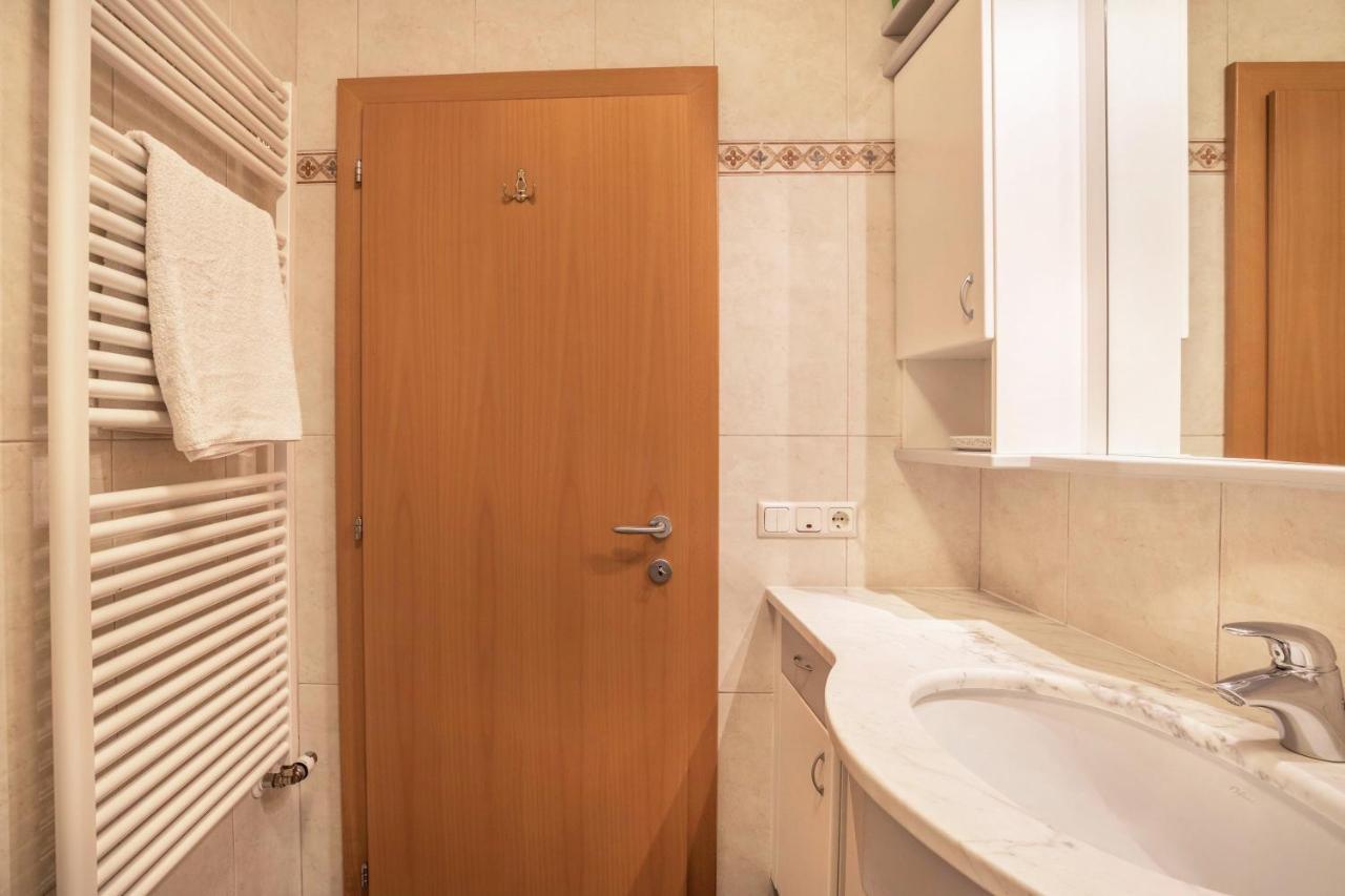 Haus Belodei - Apt B San Martino in Badia Exterior photo
