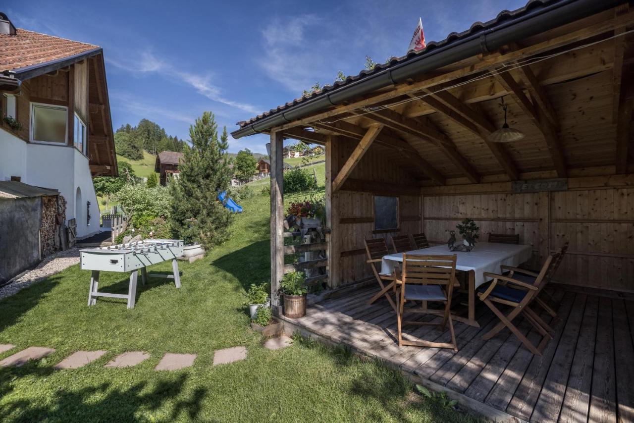 Haus Belodei - Apt B San Martino in Badia Exterior photo
